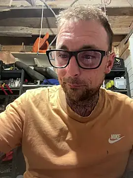 WIDBIGWHITECOCK online show from 05/11/26, 02:39