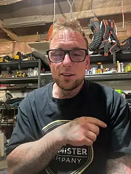 WIDBIGWHITECOCK online show from 05/16/26, 03:58