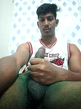 Snapshot of sunshine0000 chatting on 03/04/26, 02:56 sunshine0000 online show from 03/04/26, 02:56