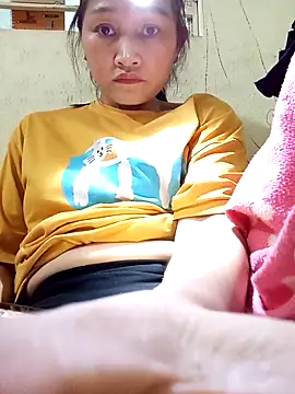 yumyum112 online show from 03/18/26, 01:58