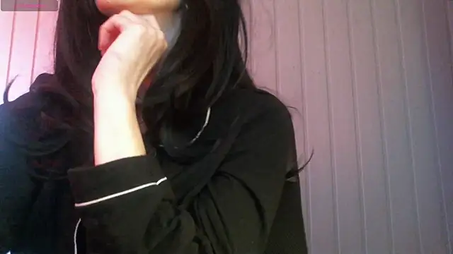 Snapshot of U_Klary chatting on 03/22/26, 11:19 U Klary online show from 03/22/26, 11:19