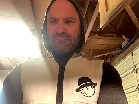 Snapshot of calimeatstick chatting on 01/06/26, 07:39 calimeatstick online show from 01/06/26, 07:39