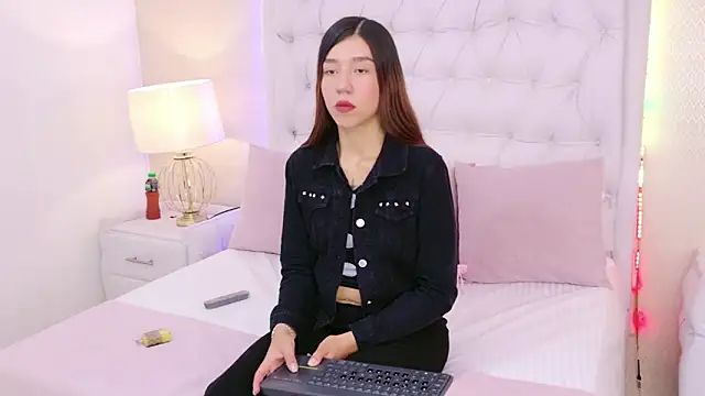 Snapshot of VioletFroost chatting on 01/16/26, 08:13 VioletFroost online show from 01/16/26, 08:13