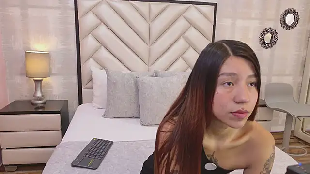 Snapshot of VioletFroost chatting on 03/14/26, 07:08 VioletFroost online show from 03/14/26, 07:08