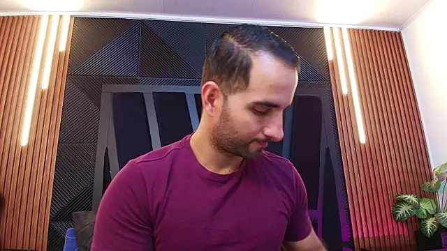 Snapshot of lorenzo_walker_1 chatting on 02/11/26, 05:29 lorenzo walker 1 online show from 02/11/26, 05:29