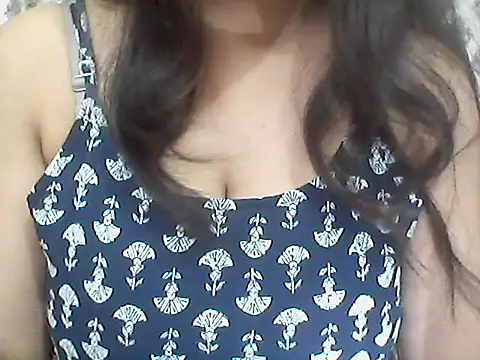 Snapshot of _Daisy chatting on 04/03/26, 07:34 Daisy online show from 04/03/26, 07:34