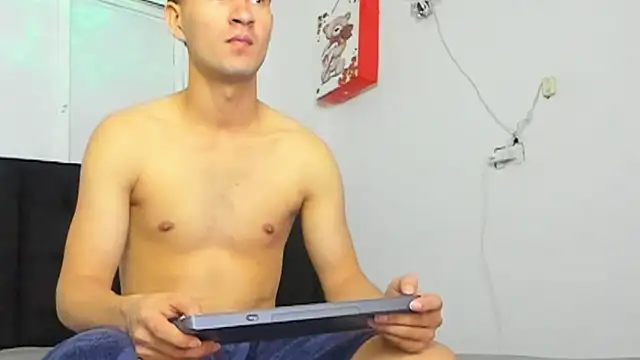 camilo model online show from 05/03/26, 01:33
