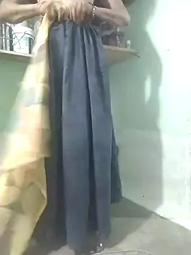 Snapshot of Miss__soniya106 chatting on 04/18/26, 05:22 Miss soniya106 online show from 04/18/26, 05:22
