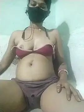 Snapshot of Miss__soniya106 chatting on 05/06/26, 05:18 Miss soniya106 online show from 05/06/26, 05:18