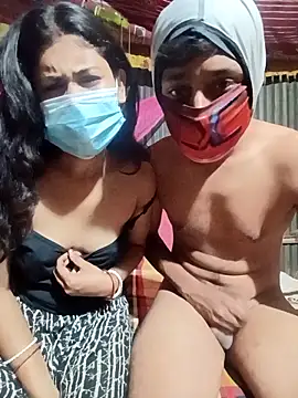 Snapshot of queenneha69 chatting on 03/11/26, 10:21 queenneha69 online show from 03/11/26, 10:21