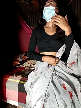 Snapshot of queenneha69 chatting on 03/13/26, 06:03 queenneha69 online show from 03/13/26, 06:03