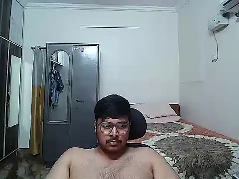 maxi23932 online show from 04/30/26, 11:49