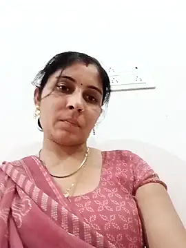 Hot ree85 online show from 04/27/26, 01:20