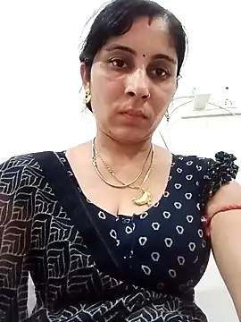 Hot ree85 online show from 05/03/26, 12:00