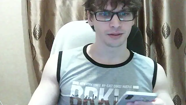 Snapshot of ShyDarko chatting on 01/08/26, 11:45 ShyDarko online show from 01/08/26, 11:45