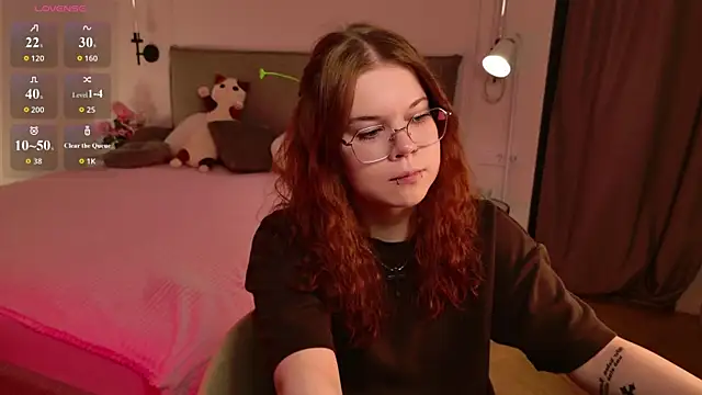 A Lot of Bunny online show from 05/03/26, 02:01