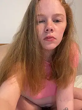 Snapshot of gingerslutt chatting on 03/17/26, 01:25 gingerslutt online show from 03/17/26, 01:25