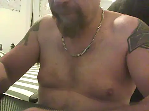 Snapshot of loudandproud chatting on 02/07/26, 07:56 loudandproud online show from 02/07/26, 07:56