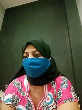 Snapshot of Tamilfathi chatting on 02/11/26, 10:59 Tamilfathi online show from 02/11/26, 10:59