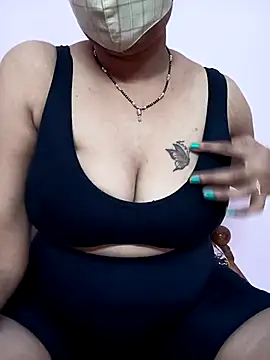 Snapshot of Ammu14399 chatting on 02/06/26, 05:12 Ammu14399 online show from 02/06/26, 05:12