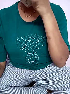 Snapshot of Ammu14399 chatting on 05/11/26, 07:03 Ammu14399 online show from 05/11/26, 07:03