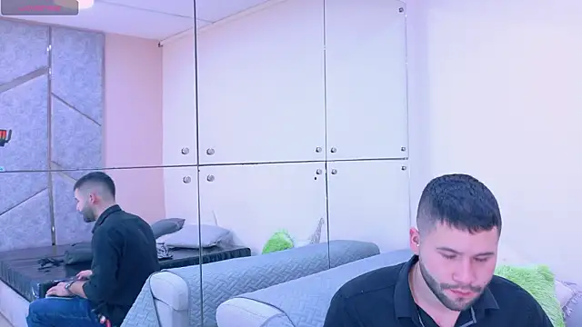 Snapshot of AndyKnoxx chatting on 02/06/26, 04:28 AndyKnoxx online show from 02/06/26, 04:28