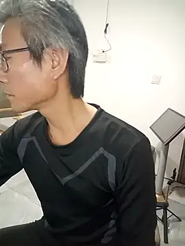 Snapshot of me-great chatting on 01/18/26, 12:31 me-great online show from 01/18/26, 12:31