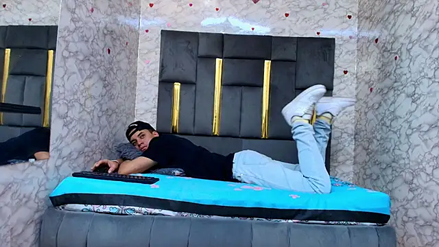 Snapshot of Brent_Storne chatting on 02/17/26, 12:18 Brent Storne online show from 02/17/26, 12:18