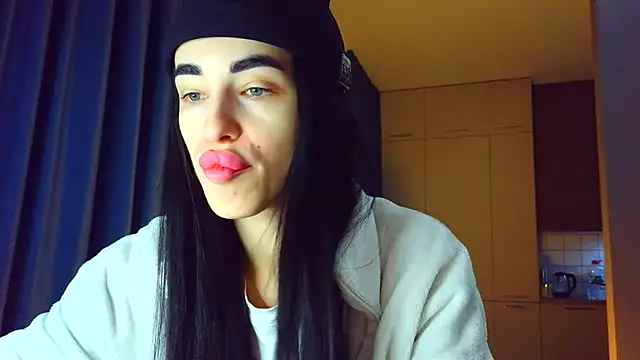 Vlada Elfie online show from 01/18/26, 03:38