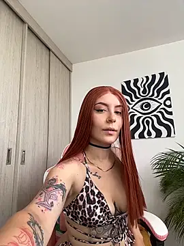 Snapshot of alesziarose_ chatting on 06/15/26, 08:55 alesziarose online show from 06/15/26, 08:55