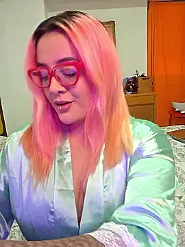 Snapshot of Nova-Satela chatting on 02/11/26, 06:13 Nova-Satela online show from 02/11/26, 06:13