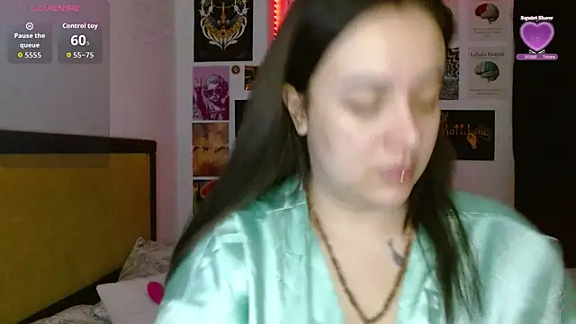 Snapshot of Nova-Satela chatting on 04/29/26, 11:36 Nova-Satela online show from 04/29/26, 11:36