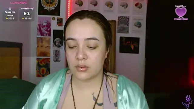 Snapshot of Nova-Satela chatting on 05/08/26, 11:59 Nova-Satela online show from 05/08/26, 11:59