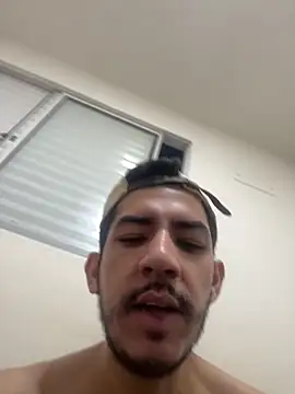 Snapshot of vinihfeh chatting on 02/02/26, 10:41 vinihfeh online show from 02/02/26, 10:41