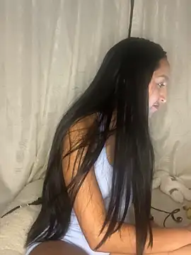 Snapshot of Eve_Ritz chatting on 01/19/26, 03:10 Eve Ritz online show from 01/19/26, 03:10