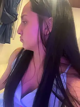 Snapshot of Eve_Ritz chatting on 03/12/26, 04:40 Eve Ritz online show from 03/12/26, 04:40