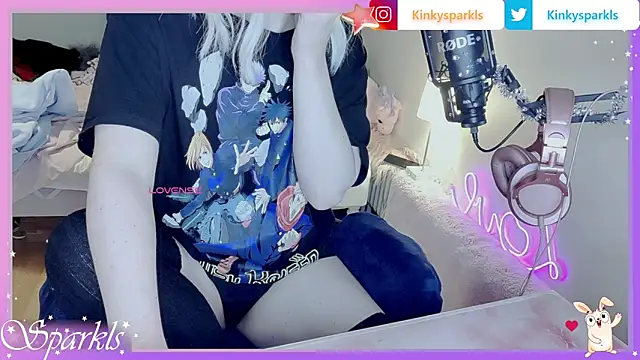 Snapshot of Sparkls chatting on 03/13/26, 11:22 Sparkls online show from 03/13/26, 11:22