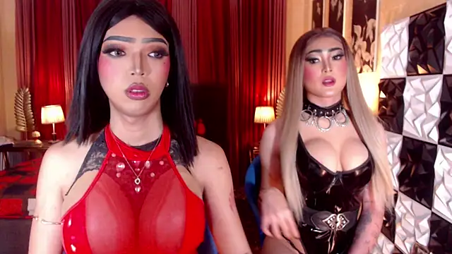 Snapshot of SeductiveJilianTS chatting on 02/12/26, 05:19 SeductiveJilianTS online show from 02/12/26, 05:19