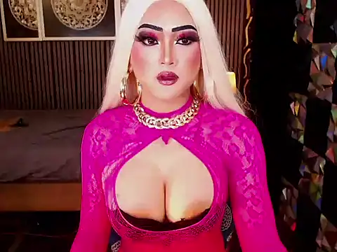 Snapshot of SeductiveJilianTS chatting on 04/11/26, 02:10 SeductiveJilianTS online show from 04/11/26, 02:10