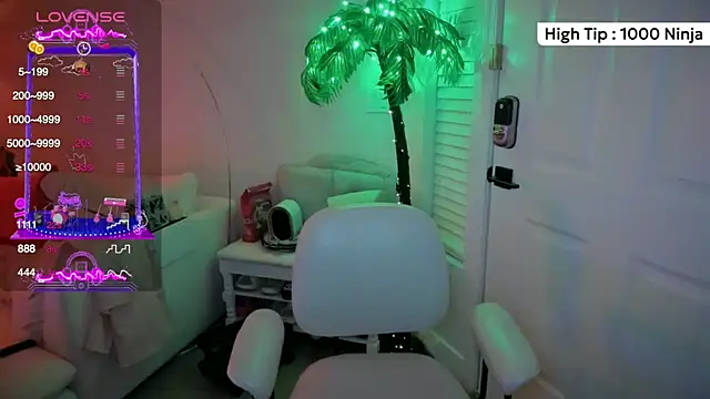 Snapshot of Vesagal chatting on 02/09/26, 03:10 Vesagal online show from 02/09/26, 03:10