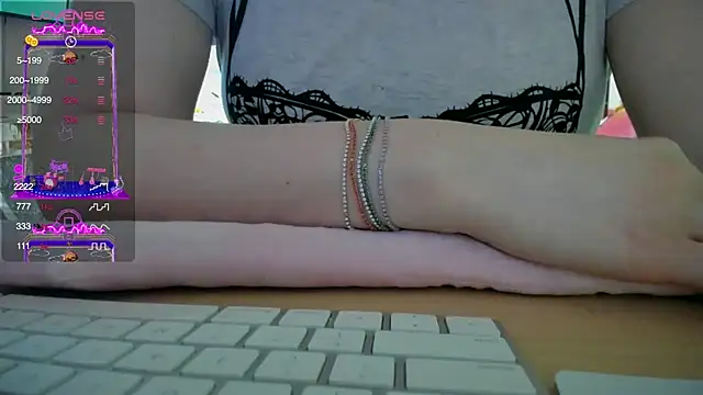 Snapshot of Vesagal chatting on 02/28/26, 03:18 Vesagal online show from 02/28/26, 03:18