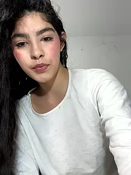 Snapshot of dani_bela chatting on 01/11/26, 06:18 dani bela online show from 01/11/26, 06:18