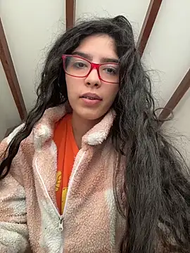 Snapshot of dani_bela chatting on 02/11/26, 03:17 dani bela online show from 02/11/26, 03:17