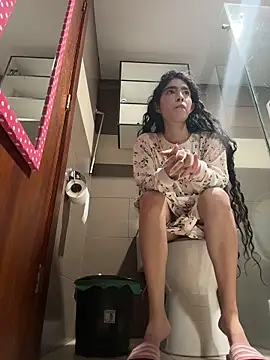 Snapshot of dani_bela chatting on 02/27/26, 02:55 dani bela online show from 02/27/26, 02:55