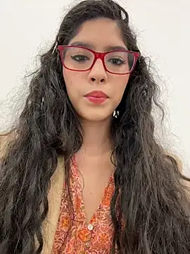 Snapshot of dani_bela chatting on 03/11/26, 10:05 dani bela online show from 03/11/26, 10:05