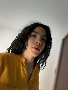 dani bela online show from 05/13/26, 10:38