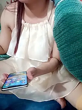 Snapshot of _phuonglan_ chatting on 01/08/26, 04:20 phuonglan online show from 01/08/26, 04:20