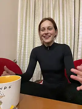 Lily Viola online show from 06/01/26, 08:21