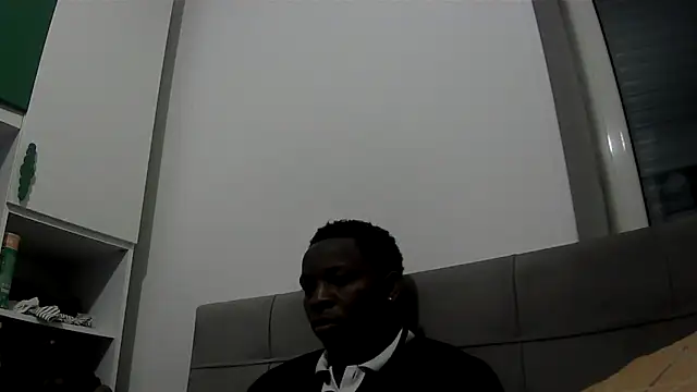 Snapshot of Bigchocco chatting on 02/21/26, 08:10 Bigchocco online show from 02/21/26, 08:10