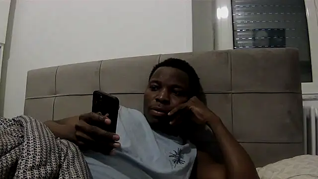 Snapshot of Bigchocco chatting on 03/04/26, 02:12 Bigchocco online show from 03/04/26, 02:12